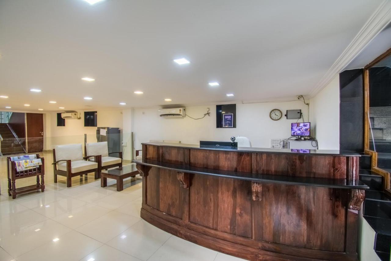 Hotel Executive Inn 비자야와다 외부 사진